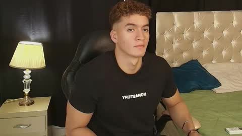 Paull George online show from February 6, 9:06 pm