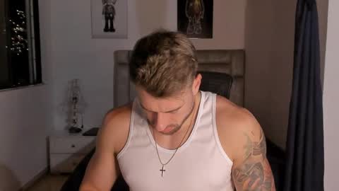 PAUL ROGER online show from October 2, 12:53 am