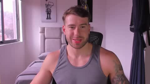 PAUL ROGER online show from February 14, 8:26 pm