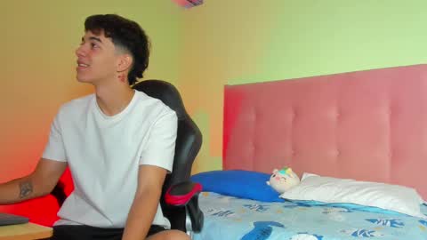 paul_sexycock online show from January 25, 12:16 pm