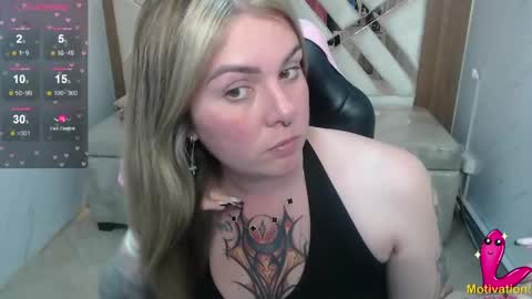 Paula online show from May 11, 2:45 pm