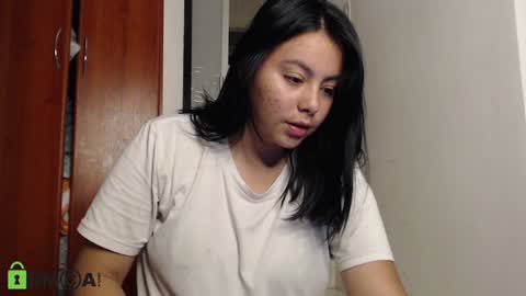 paula_torrez online show from December 14, 3:50 am