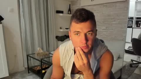 paulblack021 online show from February 22, 6:10 pm