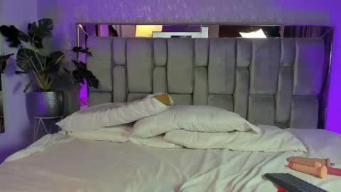 PAULINA  online show from March 26, 9:42 pm