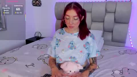 paulina_881 online show from January 11, 4:51 am