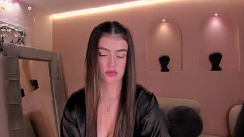 Paulina Santos  online show from February 1, 8:17 pm