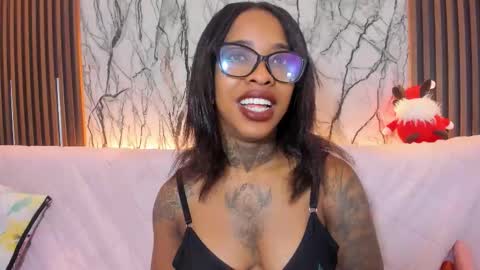 Pauline online show from December 22, 2:51 am