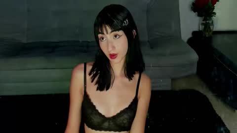 Snapshot of pauline_rouge chatting on October 6, 11:00 pm Pauline online show from October 6, 11:00 pm