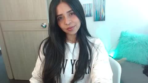 Paulina online show from February 9, 7:05 pm