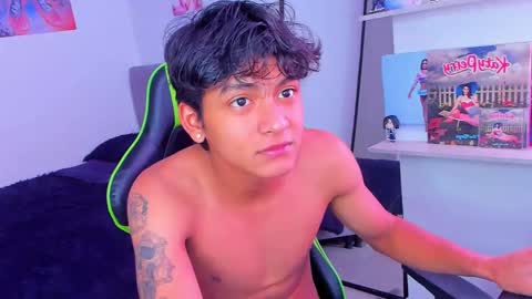 Paul online show from April 22, 7:21 pm