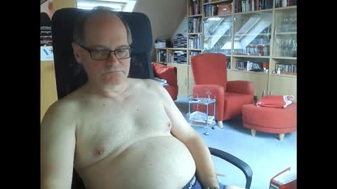 Pavlov aka Peter online show from March 17, 8:19 am