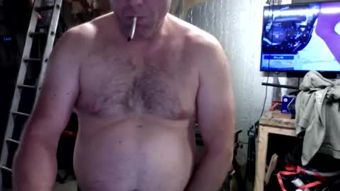 pawelniceguy online show from December 17, 2:29 am