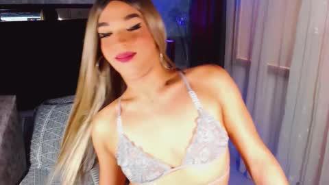 Snapshot of paytoncamila chatting on March 9, 11:58 am Payton online show from March 9, 11:58 am