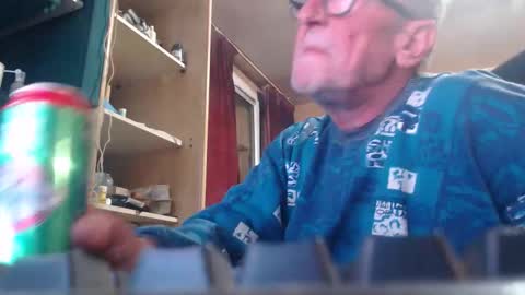 pc8474408 online show from March 2, 6:03 pm