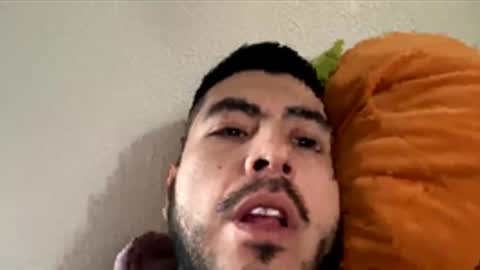 Pete online show from December 21, 7:53 pm