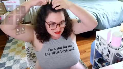 Peach Bandit online show from May 21, 4:35 pm