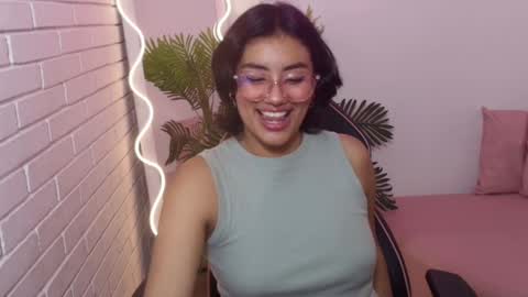 peachy_tay online show from November 27, 12:24 pm