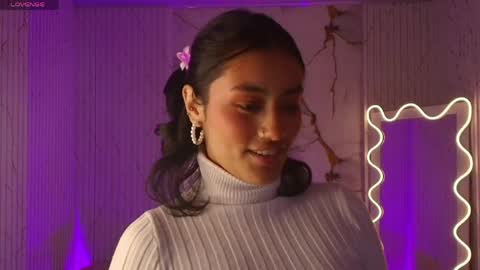 peachy_tay online show from April 15, 11:57 am