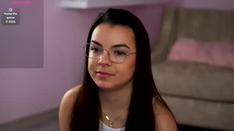 peachyfantasy online show from February 9, 4:27 am