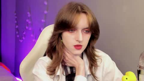 Snapshot of peachymaybe chatting on September 27, 2:20 am Peachy not a bb baby love or something Please call me Peachy online show from September 27, 2:20 am