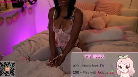 peachypeachgirl online show from May 13, 4:38 pm