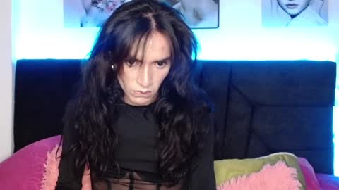 Snapshot of pearlatin chatting on January 19, 2:04 am pearlatin online show from January 19, 2:04 am