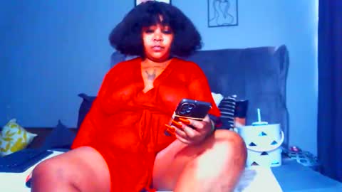 Snapshot of pearlblu38 chatting on October 2, 8:46 am Pearl online show from October 2, 8:46 am