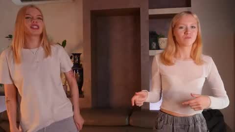 peggiedeed online show from May 11, 3:07 pm