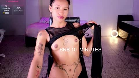 peggy-funn online show from October 3, 2:10 am