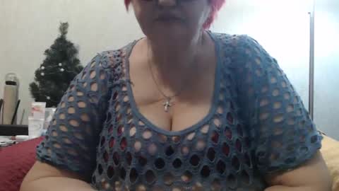 Snapshot of peggysoft chatting on February 17, 6:28 pm PeggySoft online show from February 17, 6:28 pm