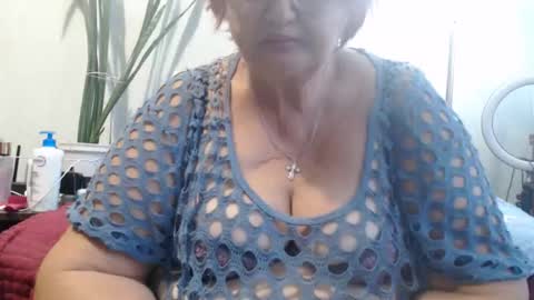 Snapshot of peggysoft chatting on September 19, 2:43 pm PeggySoft online show from September 19, 2:43 pm