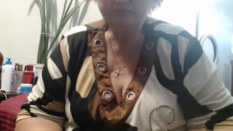 Snapshot of peggysoft chatting on October 15, 6:53 pm PeggySoft online show from October 15, 6:53 pm