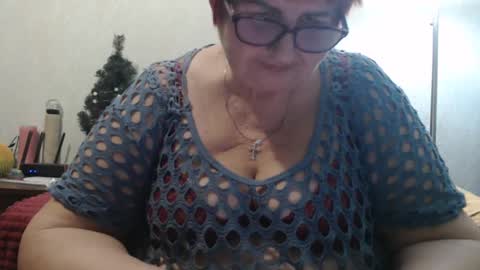 Snapshot of peggysoft chatting on February 19, 7:26 pm PeggySoft online show from February 19, 7:26 pm