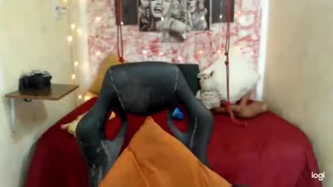 penelopeheart3 online show from September 20, 6:33 pm