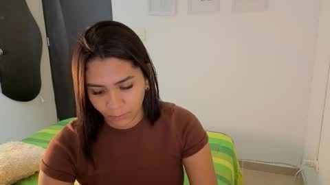 penelophe01 online show from March 13, 1:42 am