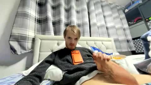 Penguin online show from April 10, 7:40 pm