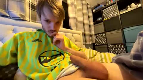 Penguin online show from February 8, 1:09 am