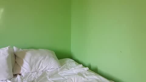 The Queen of deepthroat in this room all your dreams come true xx online show from February 11, 2:14 am