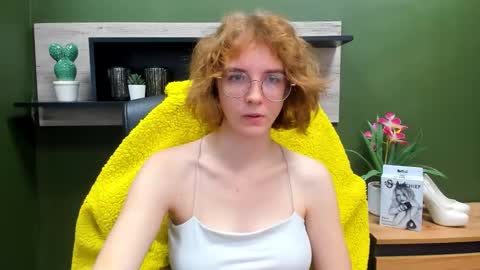 Snapshot of penny_lust chatting on September 26, 6:54 am Penny online show from September 26, 6:54 am