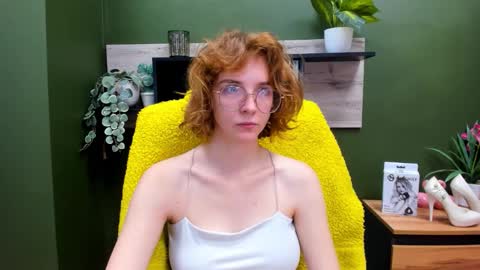 Snapshot of penny_lust chatting on October 16, 6:46 am Penny online show from October 16, 6:46 am