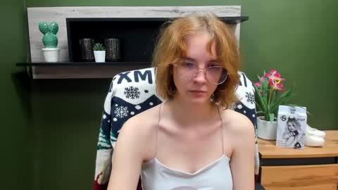 Snapshot of penny_lust chatting on September 30, 6:35 am Penny online show from September 30, 6:35 am