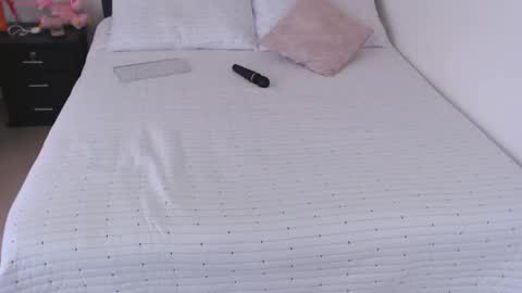 PEPPER  online show from June 4, 3:18 pm