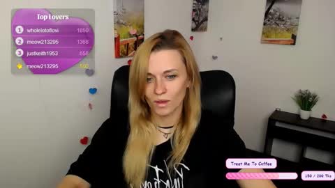 Mia online show from October 21, 6:29 am