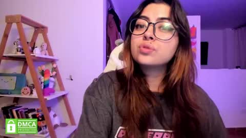 Sarah Ana Banana online show from April 16, 2:44 am