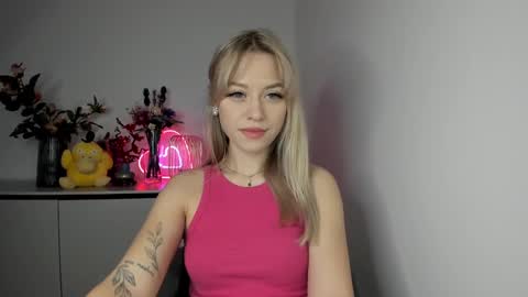 Snapshot of perfectxcindy chatting on February 19, 6:22 am Cindy online show from February 19, 6:22 am