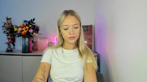 Snapshot of perfectxcindy chatting on September 11, 5:31 am Cindy online show from September 11, 5:31 am