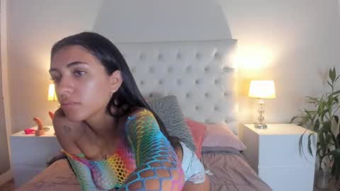 Snapshot of perla_giraldo chatting on September 22, 12:20 pm PERLA online show from September 22, 12:20 pm