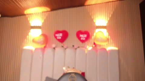 perla_lovely online show from February 16, 1:09 pm