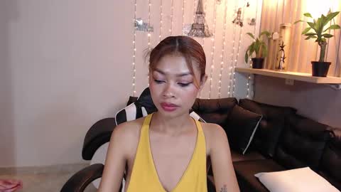 Snapshot of perla_st chatting on February 21, 4:05 pm Perla online show from February 21, 4:05 pm