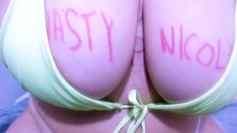  Nicole   online show from November 12, 5:15 pm